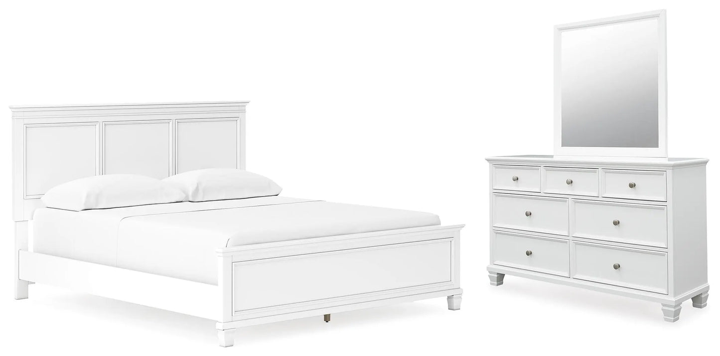 Cama, cómoda y espejo Fortman California King con paneles