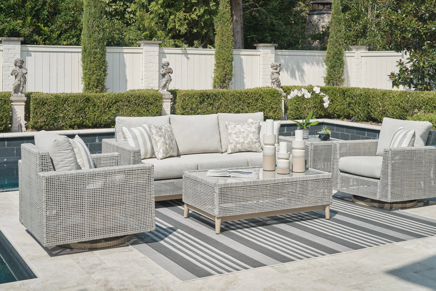 4-Piece Outdoor Upholstery Package