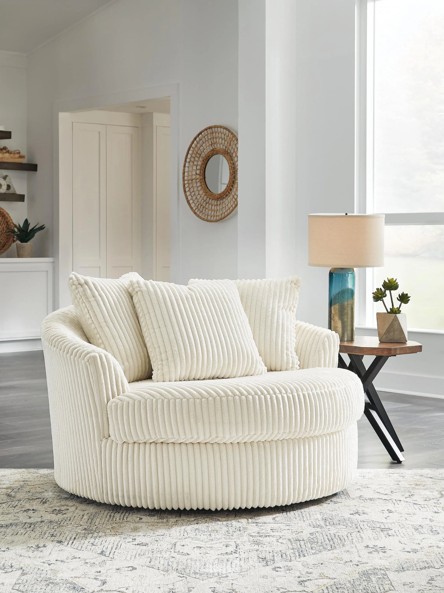 Sillón giratorio Lindyn de gran tamaño