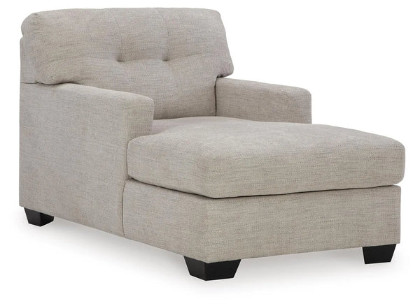 Chaise Mahoney