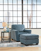 Sillón y otomana Cashton