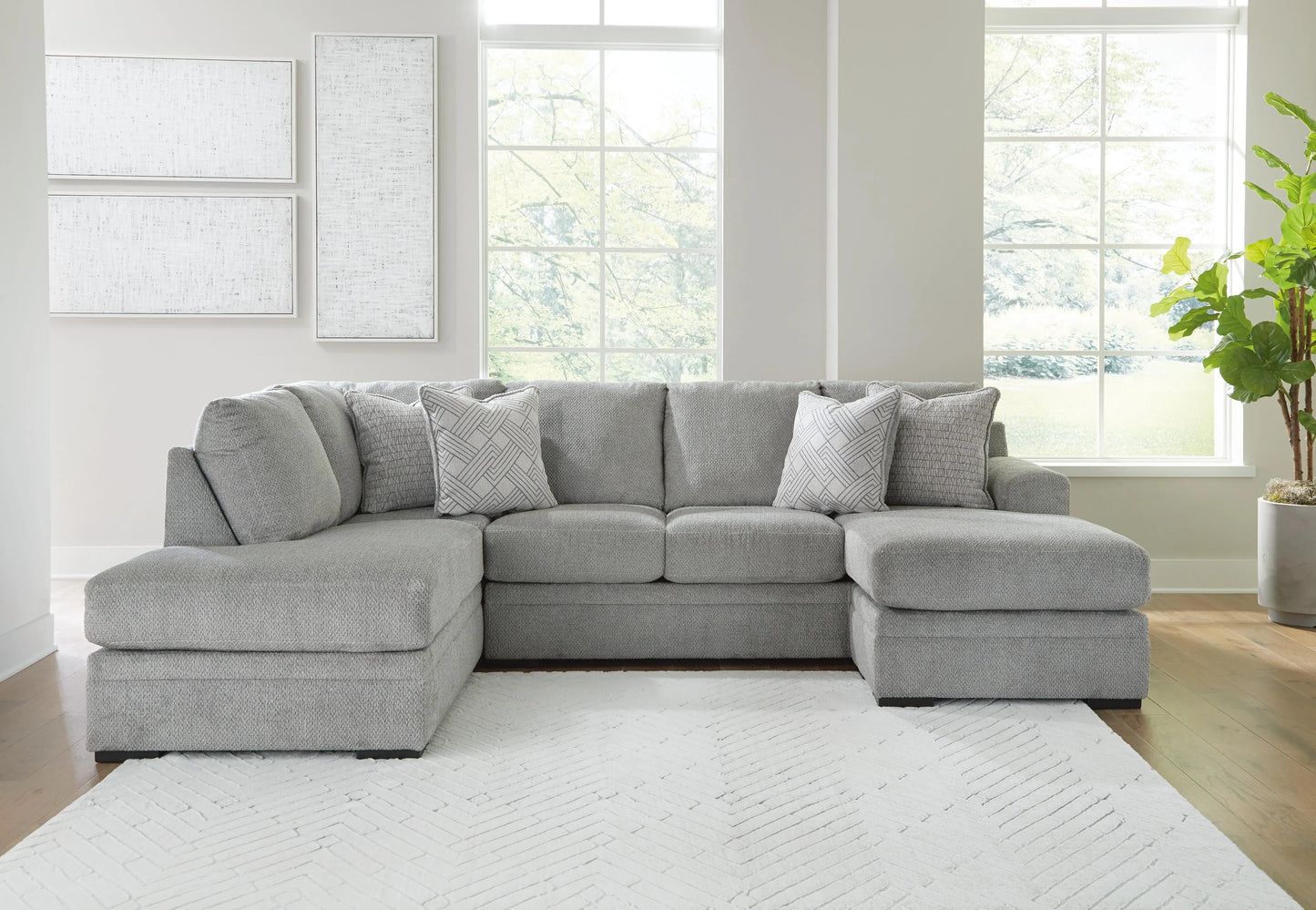 Seccional Casselbury de 2 piezas con chaise lounge