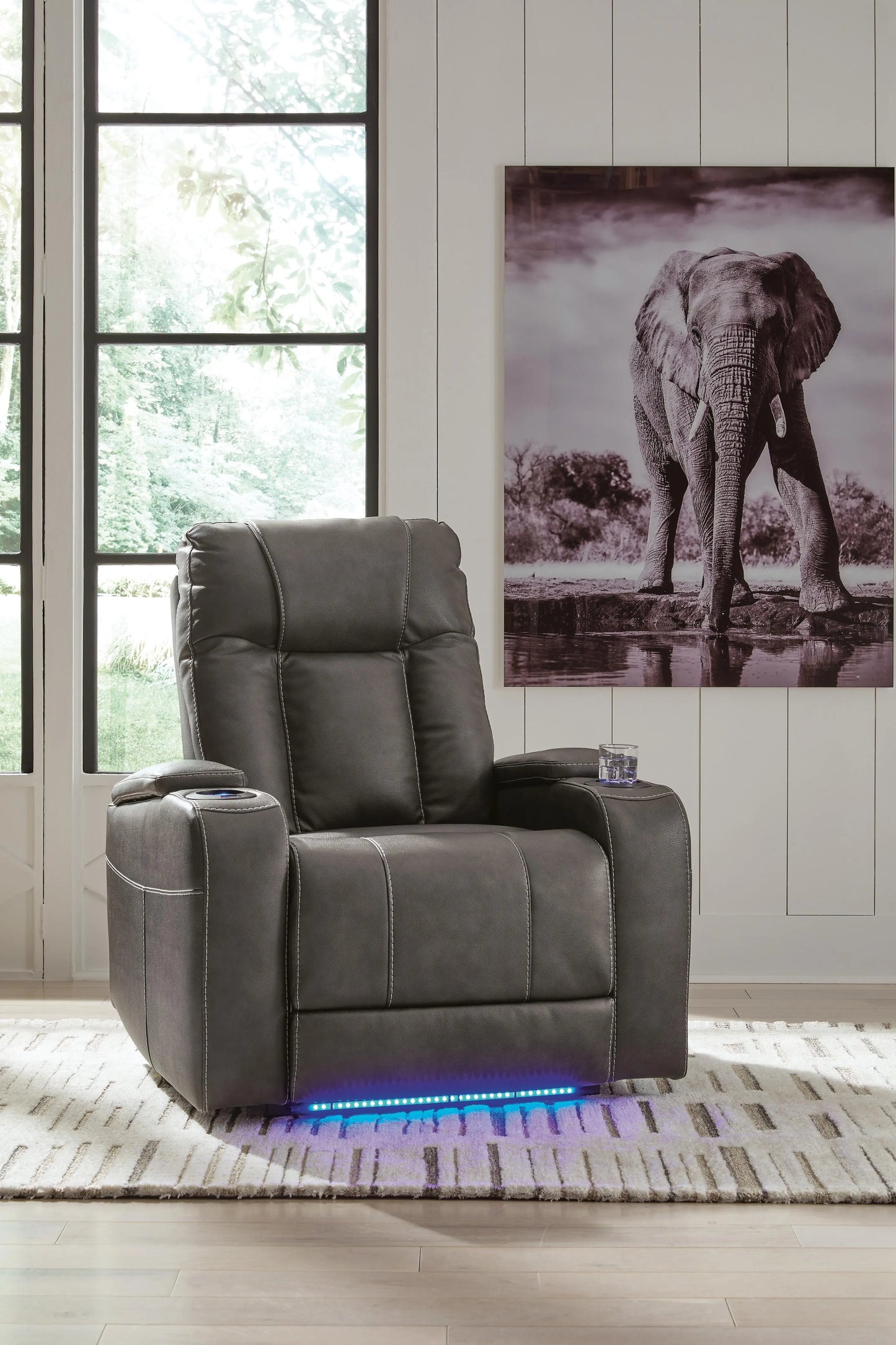 Sillón reclinable eléctrico Feazada