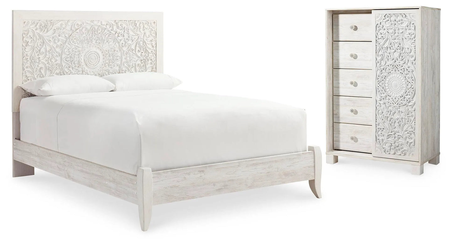 Cama Queen con paneles y cómoda Paxberry