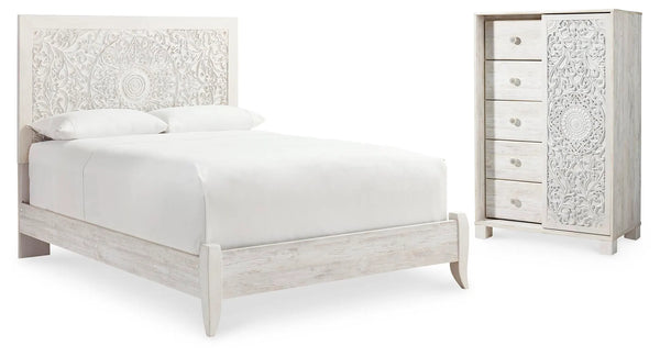 Cama Queen con paneles y cómoda Paxberry