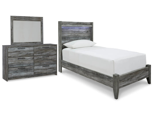 Cama doble con paneles, cómoda y espejo Baystorm