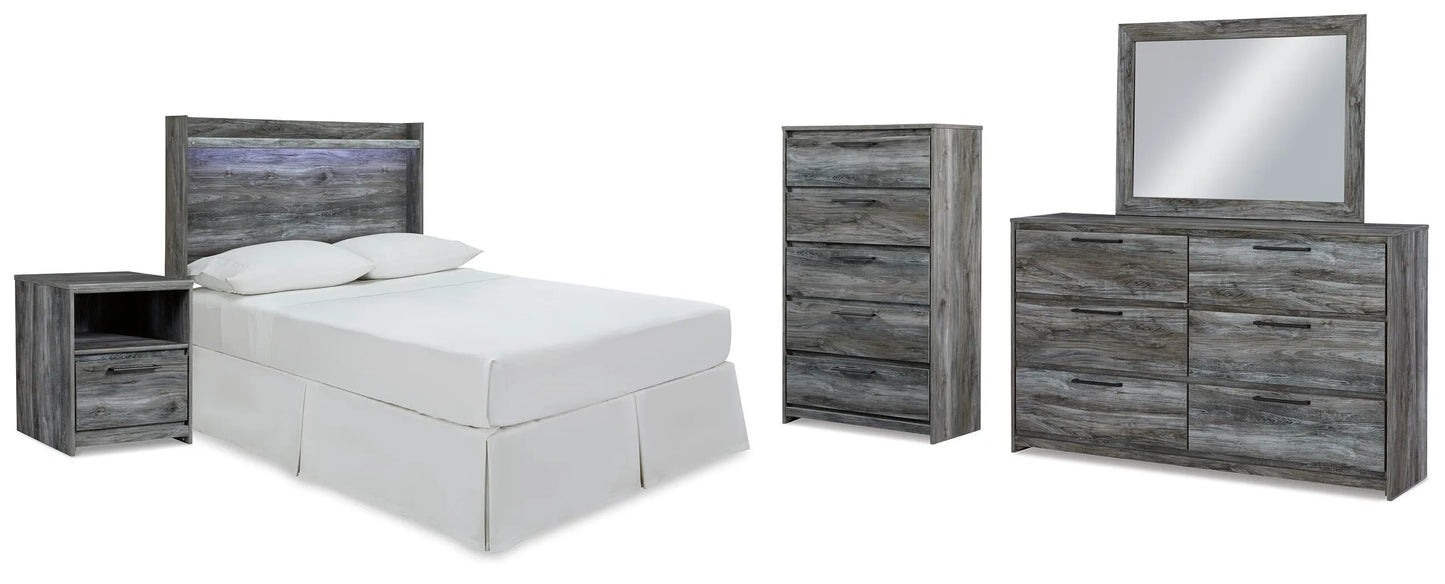 Cabecero de panel completo de la cama Baystorm. Cómoda, espejo, baúl y mesita de noche.