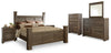 Cama tamaño King, tocador, espejo, cómoda y 2 mesitas de noche Juararo