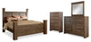 Cama tamaño King, tocador, espejo y cómoda Juararo