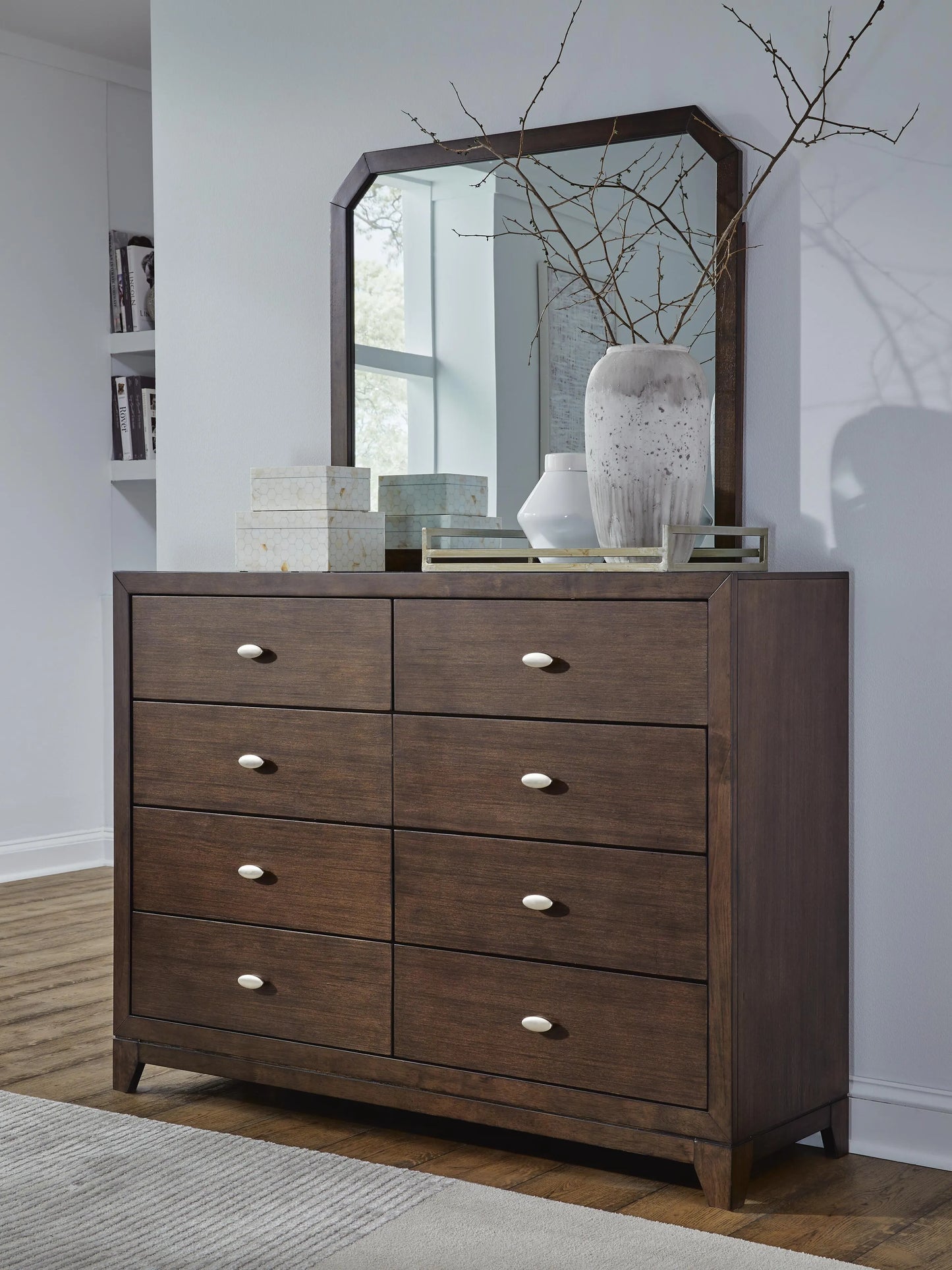 Tandisport Dresser and Mirror