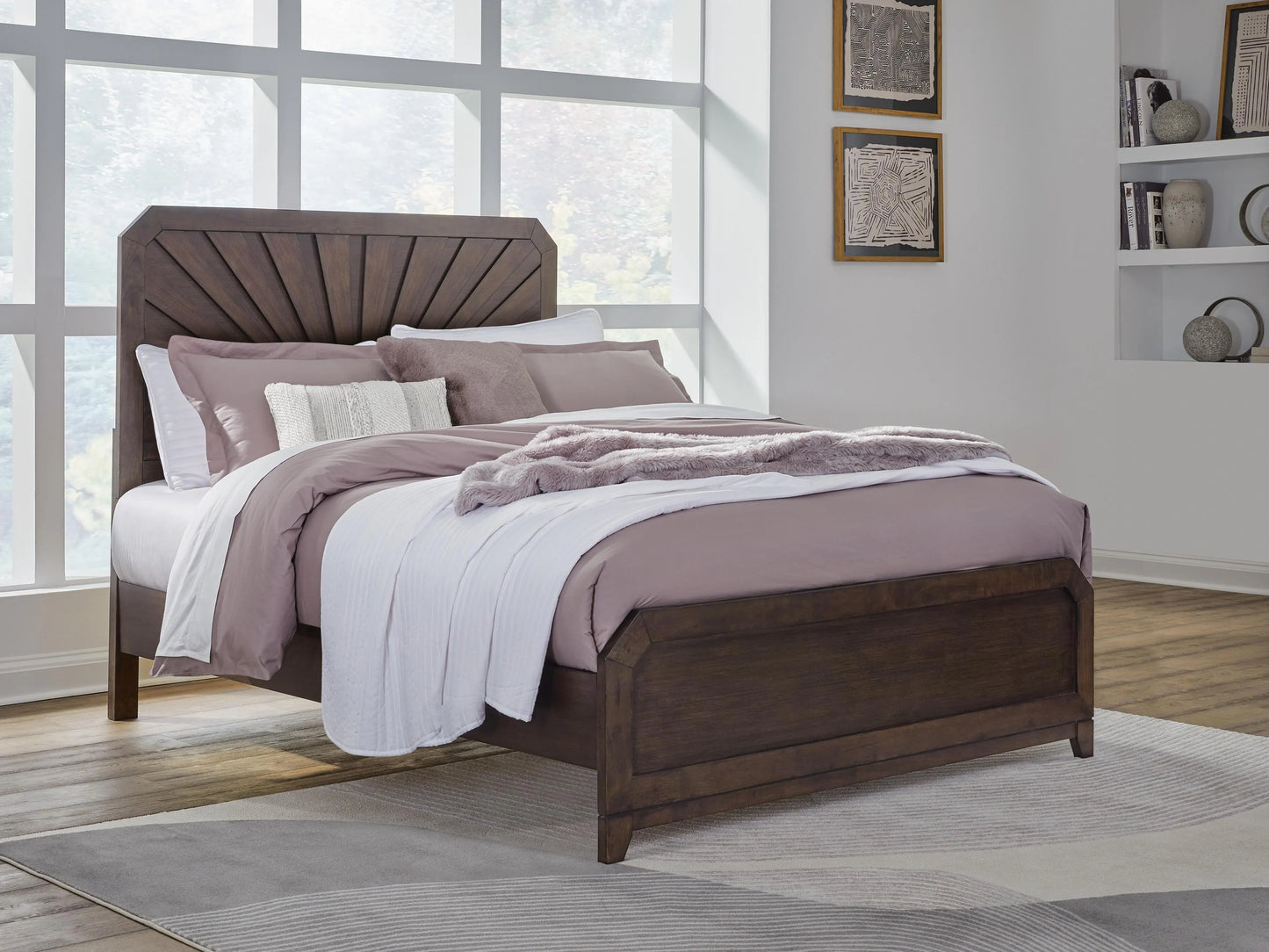 Tandisport Queen Panel Bed