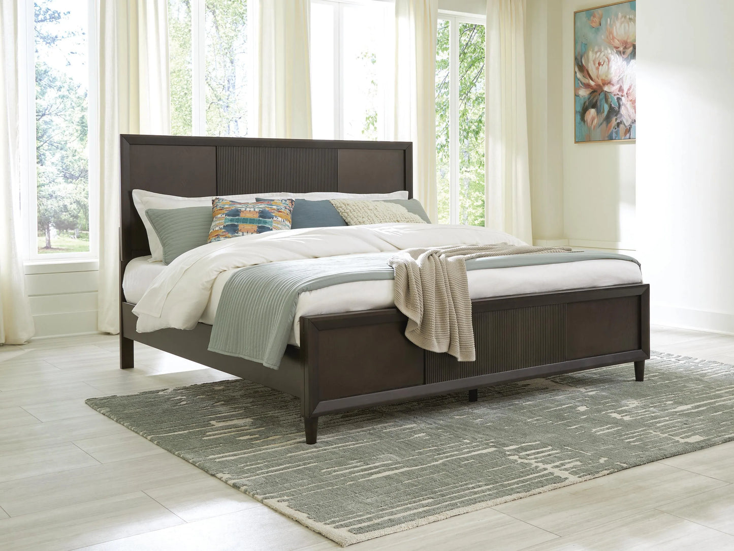 Cama King con paneles Urbantrack