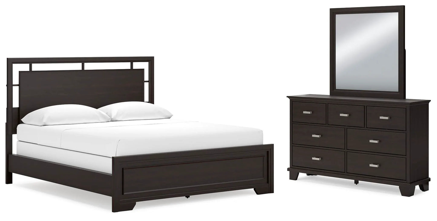 Cama, cómoda y espejo Covetown California King Panel