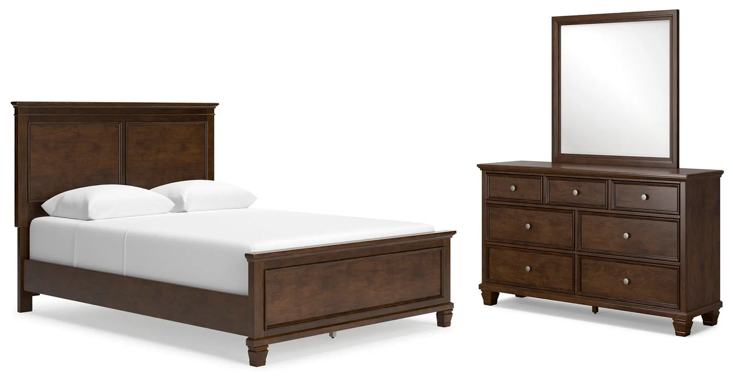 Cama de paneles Queen, cómoda y espejo Danabrin