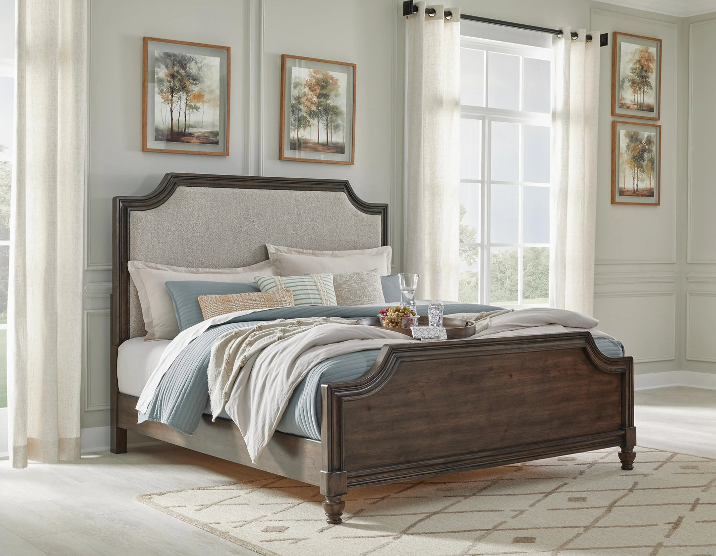 Cama de panel tapizada Queen Veramond
