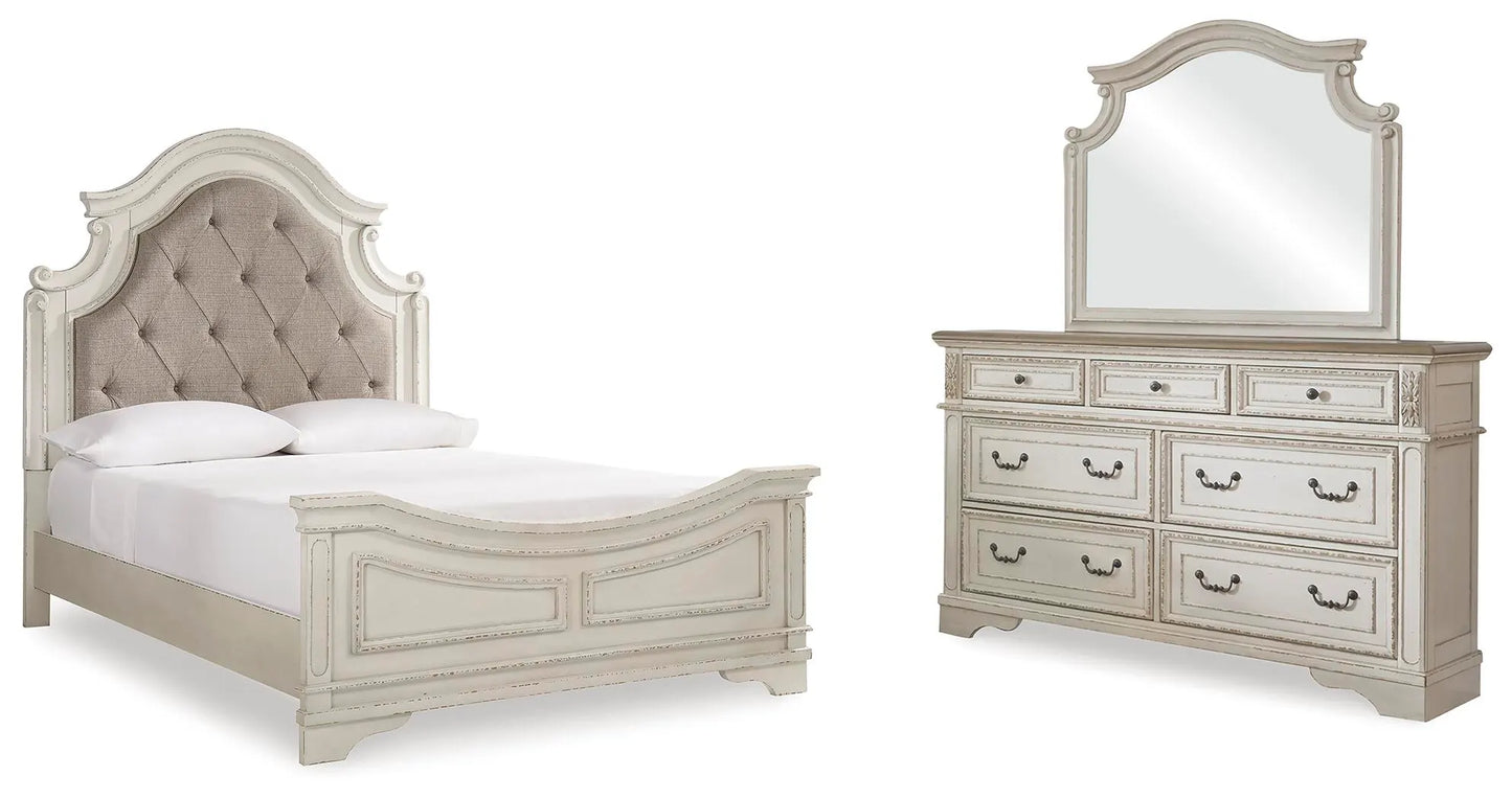 Cama con panel tapizado Queen Realyn, cómoda y espejo