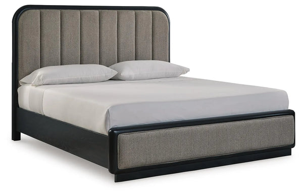 Cama tapizada Rowanbeck King con panel