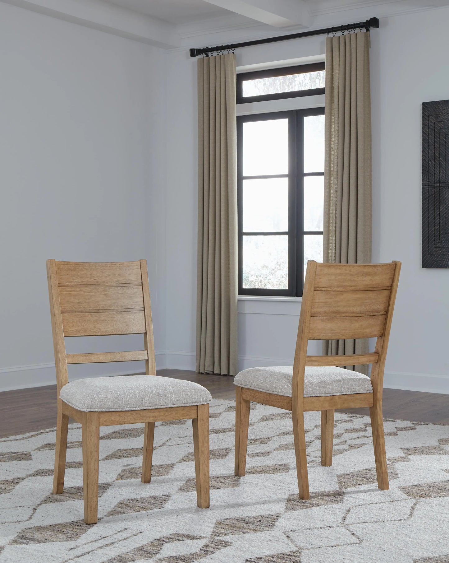 Kristiland Dining Chair (Set of 2)