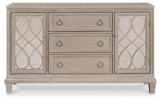 Jorlaina Dining Server