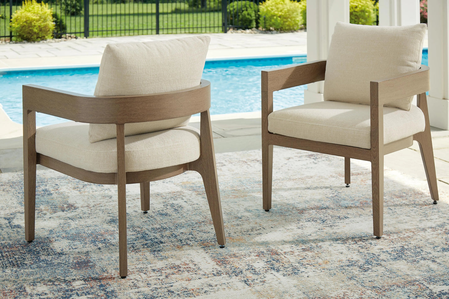 Sillón de comedor Serene Bay para exterior con cojín (juego de 2)