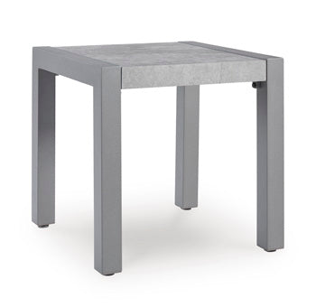 Mesa Auxiliar Exterior Moonlight View