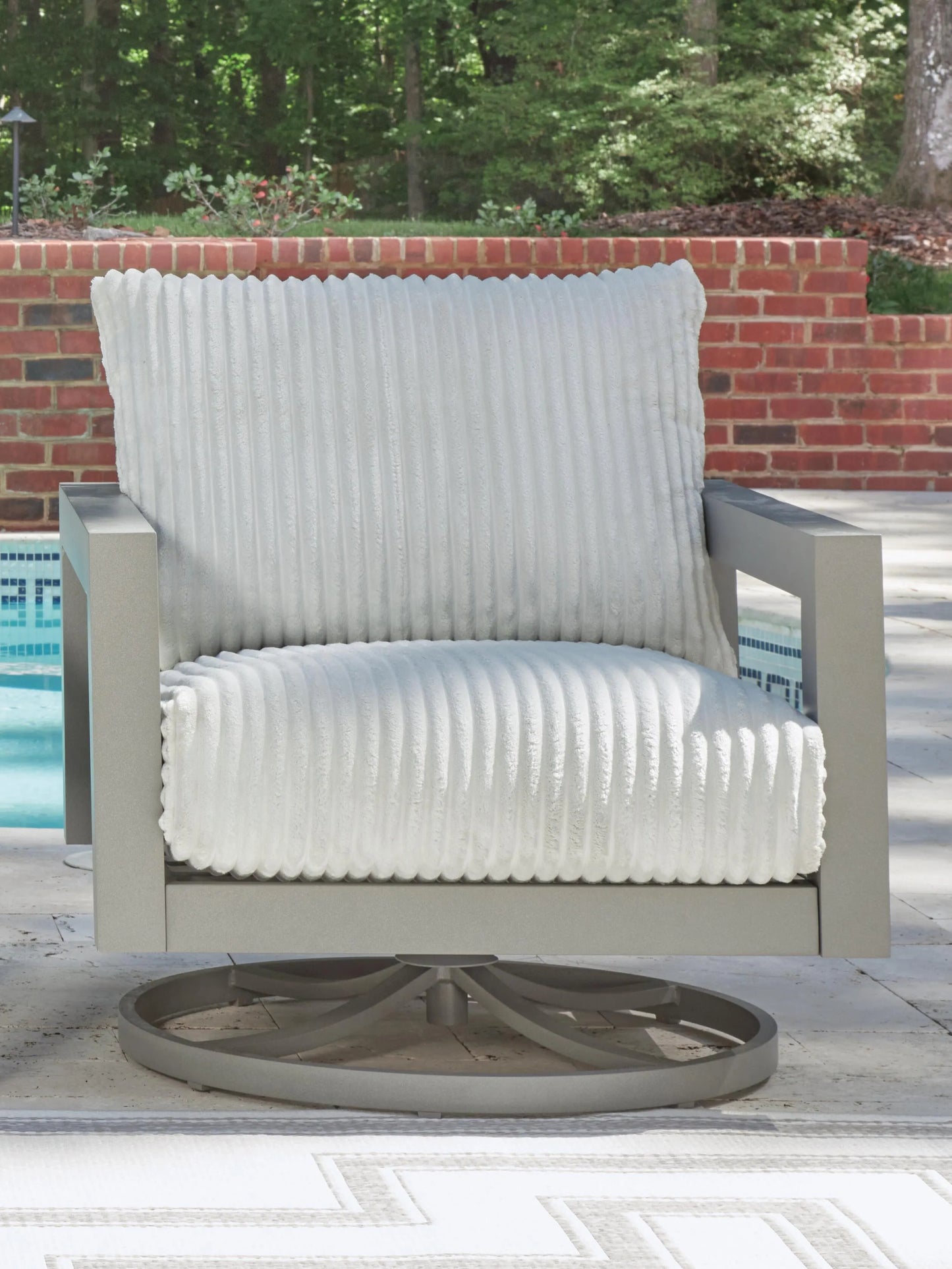 Sillón giratorio para exterior Moonlight View con cojín