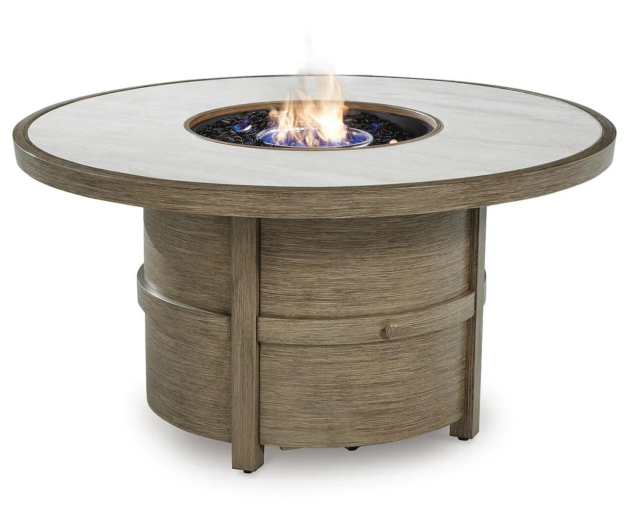 Mesa con fogata Rainier Ranch