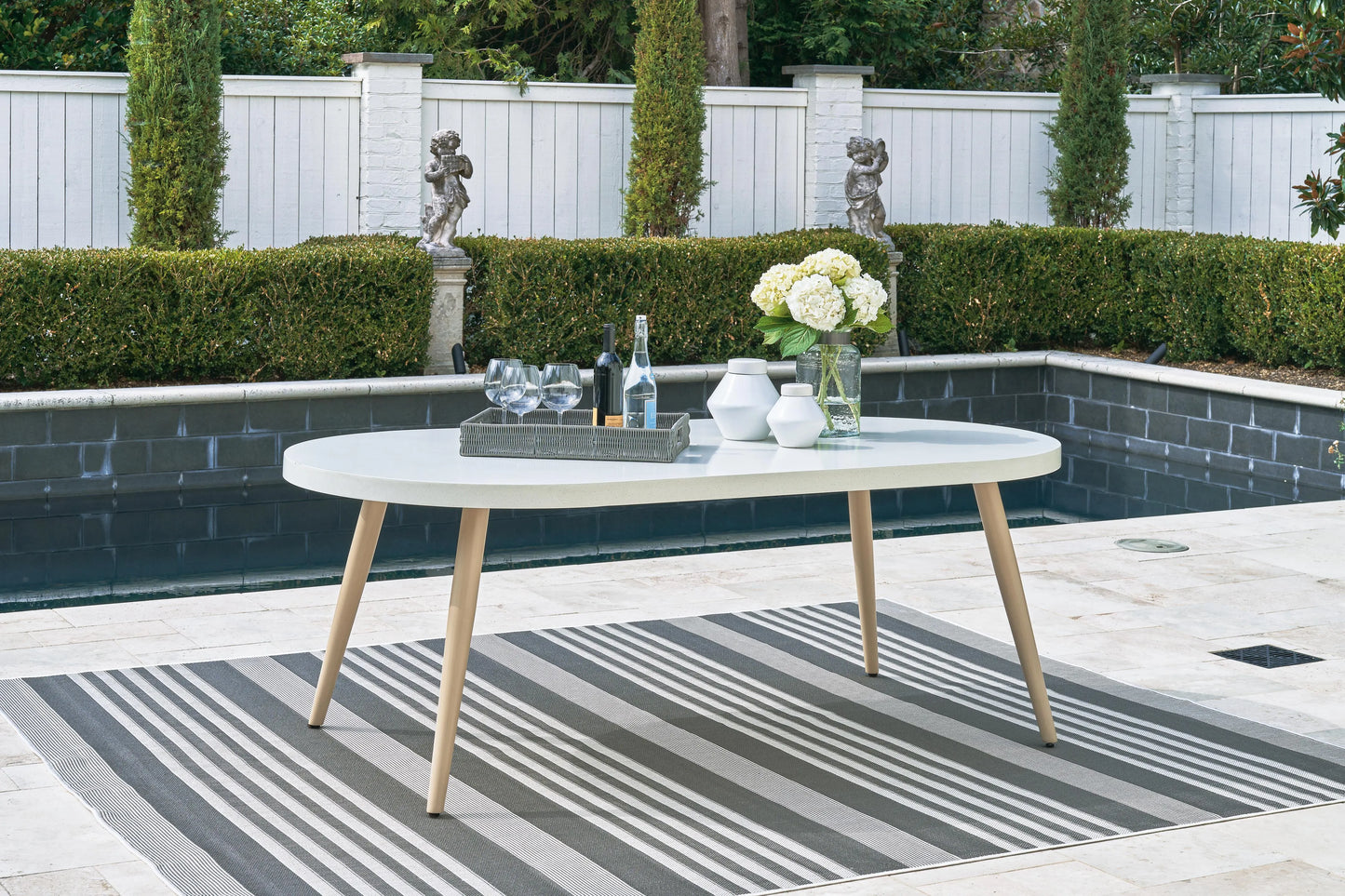 Mesa de comedor Seton Creek para exteriores