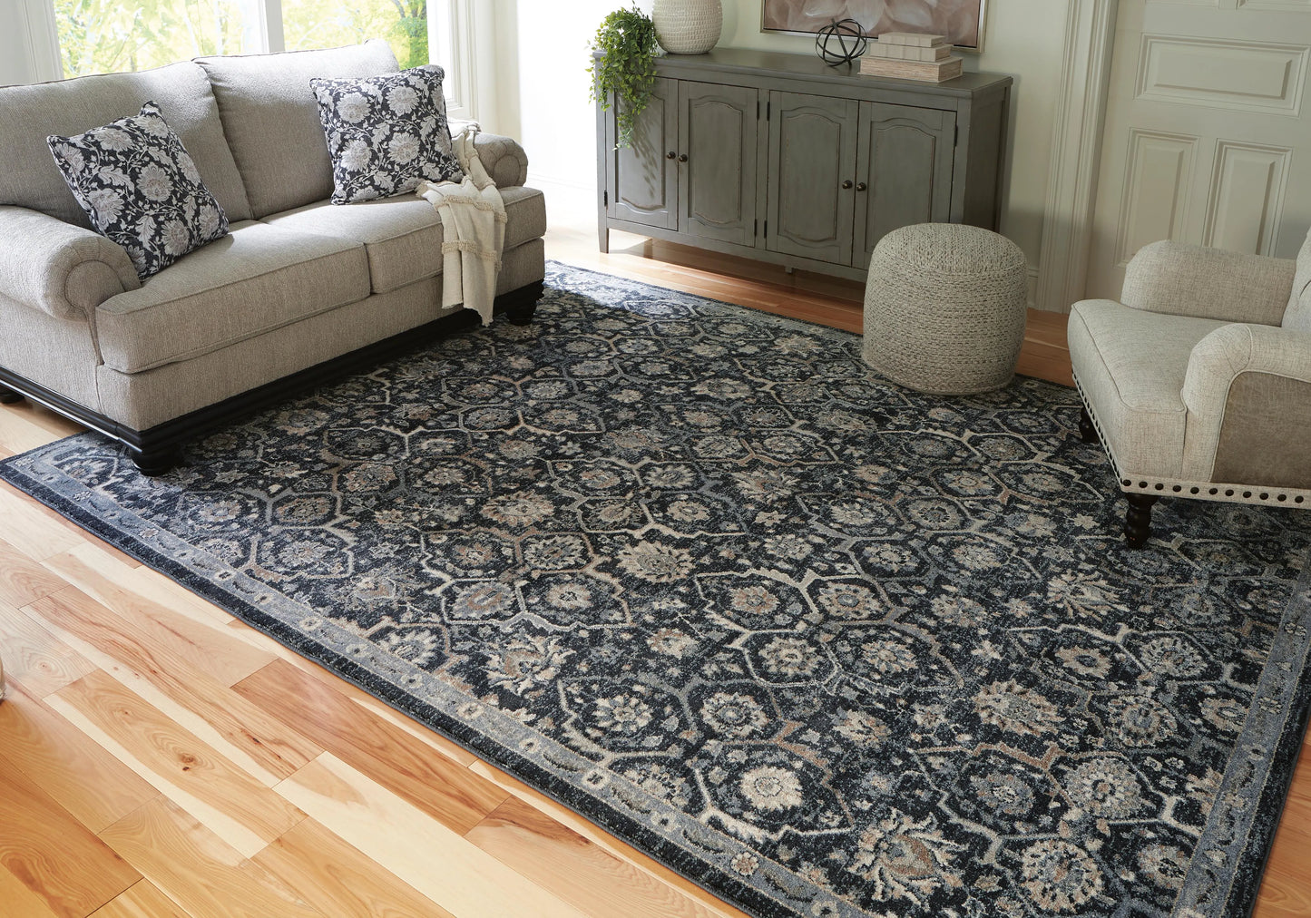 Alfombra Hilcott de 7'10" x 10'6"